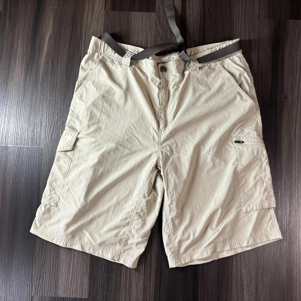 Columbia Men's Silver Ridge Shorts Belted Size 38 Khaki Hiking Omni-Shade